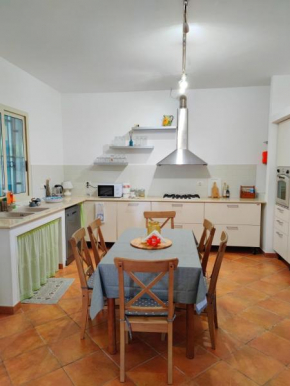 Splendida villa nell'incantevole zona di Ognina